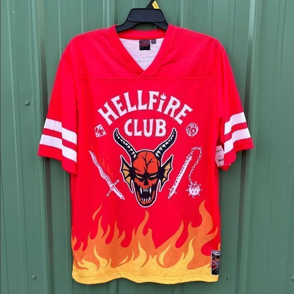 Stranger Things Hellfire Club Graphic Football Shirt Sleeve Jersey Size L